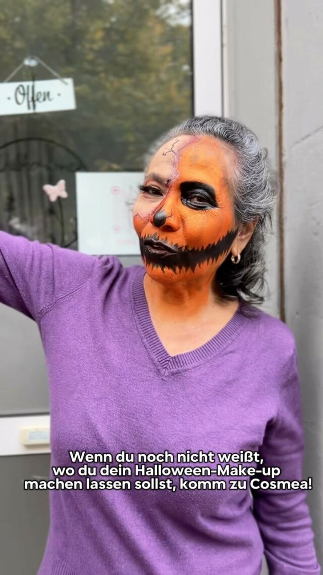 Bist du noch auf der Suche nach dem perfekten Halloween- oder Día de los Muertos-Make-up? 🎃💀 Morgen und übermorgen sind wir für dich da! Schreibe uns an und sichere dir deinen Termin! ✨ 

#halloweenmakeup #latinosenalemania #alemania #frankfurt #halloweenfrankfurt #halloweenparty #halloweencostume  #sdv